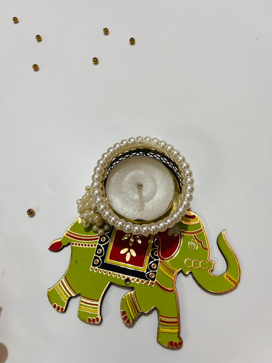 Elephant hanging and tealight set