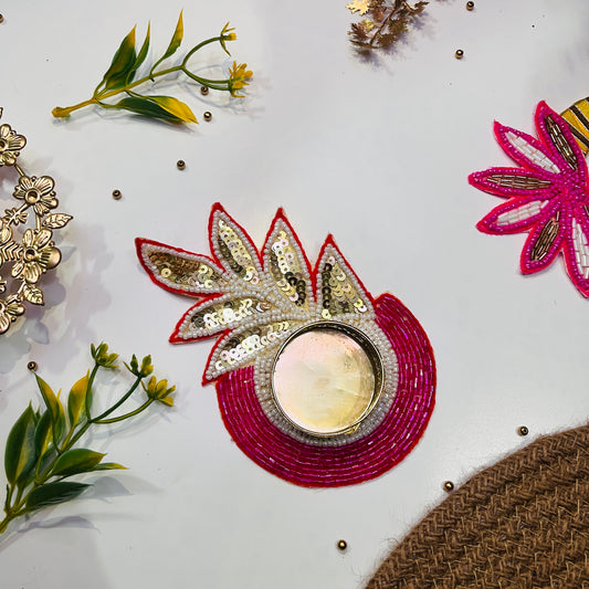 Gleaming Leaf Tealight Holder