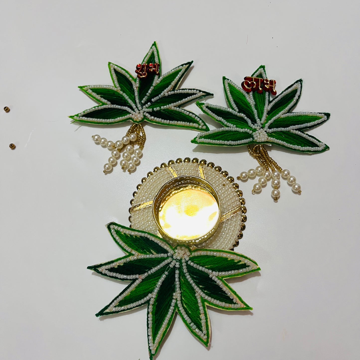 Shubh Labh Leaf Pearl Tealight Holder Set