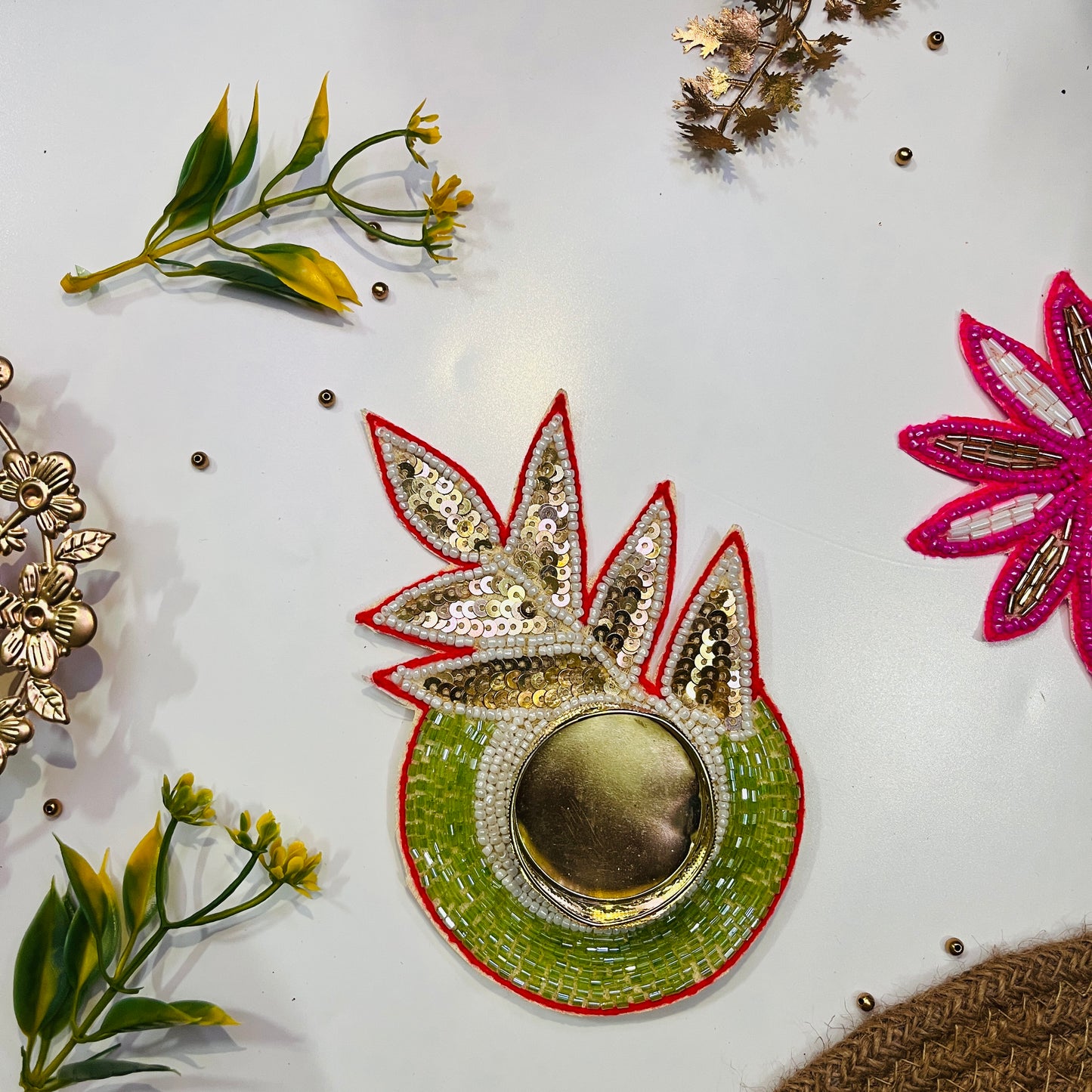 Gleaming Leaf Tealight Holder